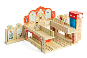 Drewniany dworzec Grand Central z platformą windą i podwójnym peronem dodatek do kolejki dla dzieci Bigjigs BJT613