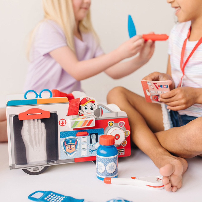 Pojazd ratunkowy Psi Patrol Melissa and Doug 33276 mały lekarz weterynarz