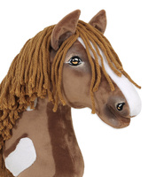 Super Hobby Horse Koń na kiju Western z długą miękką grzywą ręcznie wykonany gniady konik Premium