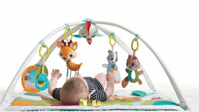 Mata edukacyjna z pałąkami Tiny Love TL1205106830___S Leśna Kraina z interaktywnymi zabawkami dla niemowląt