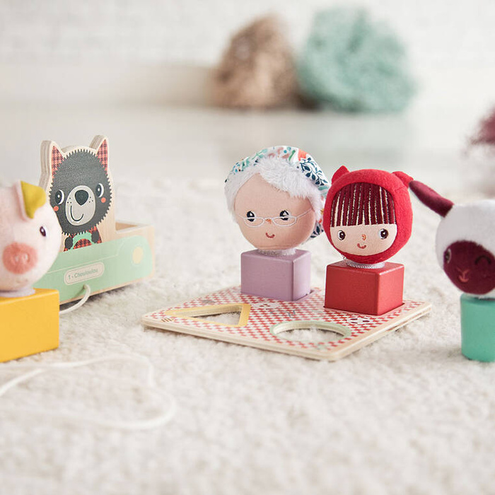 Drewniany wózek multifunkcyjny z sorterem do ciągnięcia Wilk Louis 83470 LILLIPUTIENS