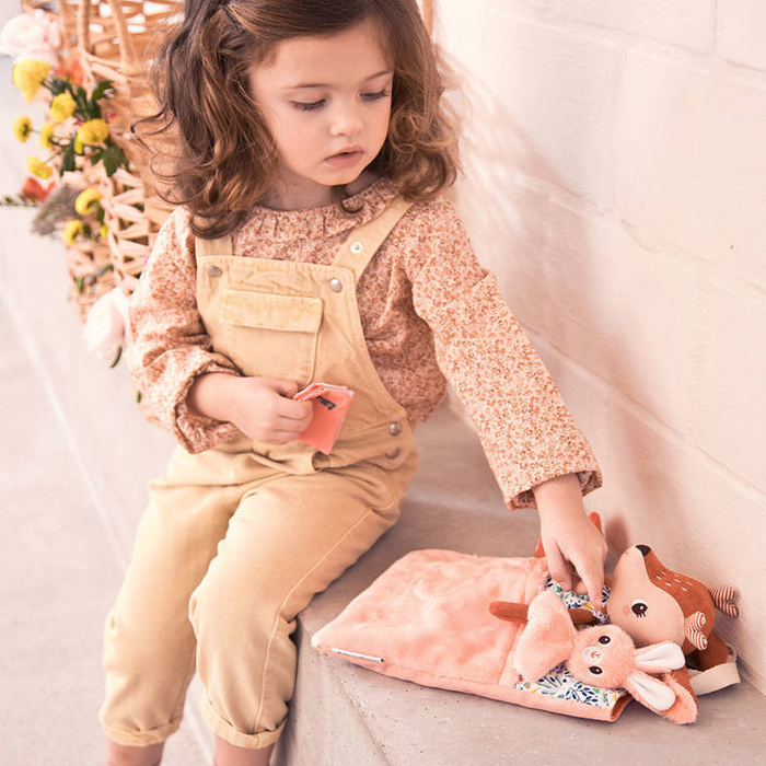 Przytulanka Sarenka Stella z torbą i akcesoriami 7 elementów 83376 Lilliputiens