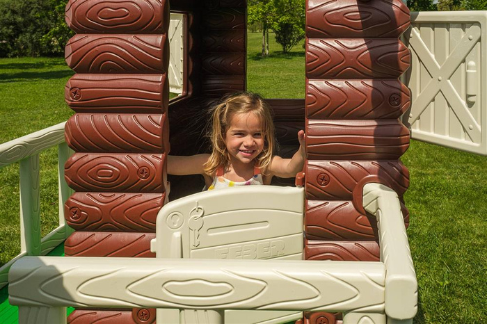 Podwyższony Domek ogrodowy na drzewie FEBER 13533 dla dzieci do zabawy ma świeżym powietrzu House on The Tree