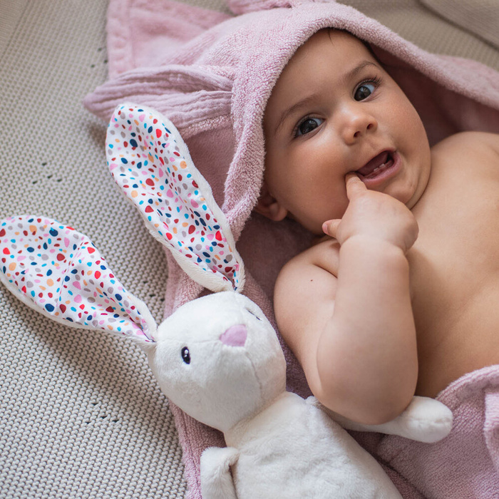 Szumiący śpioszek Felcia Whisbear 45555 przytulanka dla dzieci