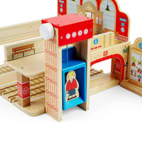 Drewniany dworzec Grand Central z platformą windą i podwójnym peronem dodatek do kolejki dla dzieci Bigjigs BJT613