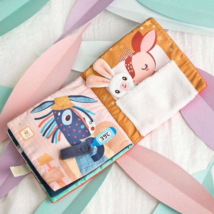 Miękka książeczka aktywizująca z mini-komforterem sarenka Stella i jej przytulanka 83491 Lilliputiens