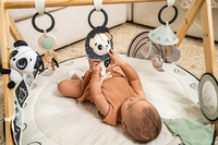 Mata edukacyjna z drewnianym stojakiem Tiny Love TL1208306830 Gimnastyka dla niemowląt czarno-biała Décor