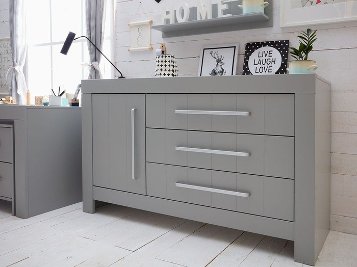 Szara Komoda 3 szufladowa + 1 drzwi Pinio Calmo