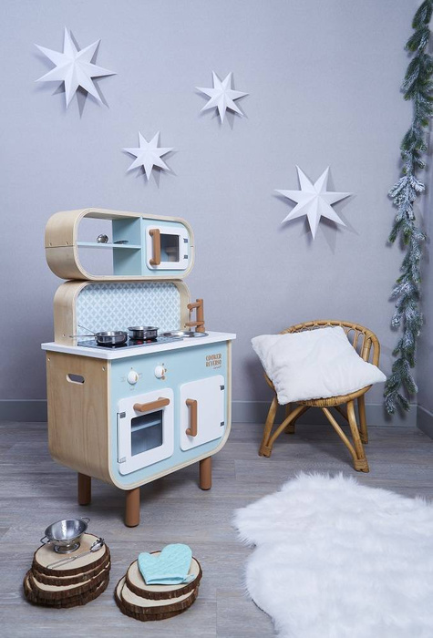 Dwustronna drewniana kuchnia z pralką 2w1 z dźwiękiem światłem LED i 8 akcesoriami Janod J06594