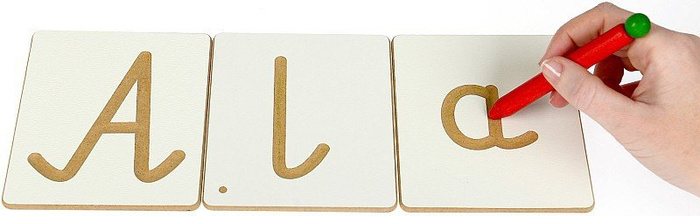 Kolorowy, drewniany ołówek do ćwiczenia pisania, 110043-Pilch