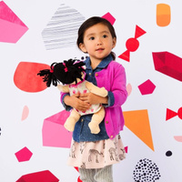 Pluszowa lalka dla dzieci, Brunetka w sukience w kwiatki, Baby Stella, 153000-Manhattan Toy, lalki dla dziewczynek