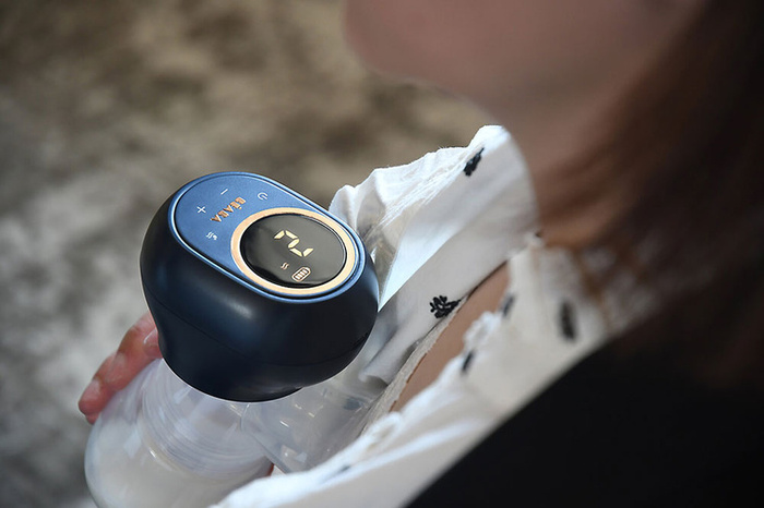 Laktator elektryczny pojedynczy 180 ml Night Blue Beaba 911737