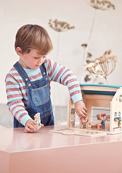 Drewniana wielofunkcyjna rozkładana Szkoła z 3 figurkami i akcesoriami 83422 Lilliputiens