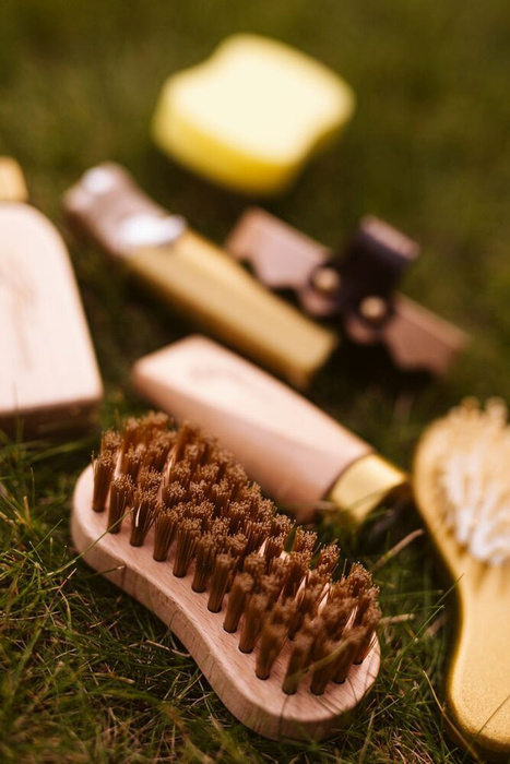 Zestaw do pielęgnacji konia 7 elementów akcesoria do Hobby Horse Astrup 84358