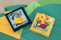 Książeczka aktywizująca z mini-przytulanką Na farmie Kaczorek Gaspard Lilliputiens 83548