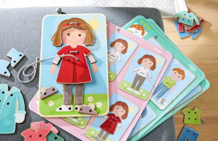 Nawlekanka-sznurowanka Ubierz mnie HB305165-Haba, zabawki motoryczne dla dzieci