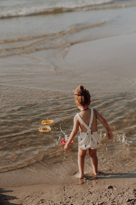 Wielofunkcyjny zestaw foremek SunnyLove 170495-Quut, zabawy w plenerze