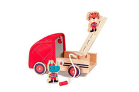 Czerwony wóz strażacki z drewna z dzwoneczkiem, drabiną i wężem Nosorożec Marius 83182-Lilliputiens