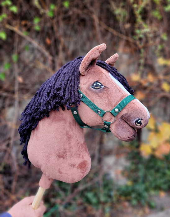 Super Hobby Horse Koń na kiju Gniady z długą miękką grzywą ręcznie wykonany brązowy konik Premium