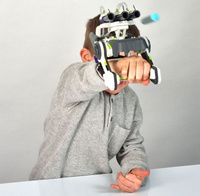 Wyrzutnia pneumatyczna na rękę dla dzieci Blaster Buki 7080