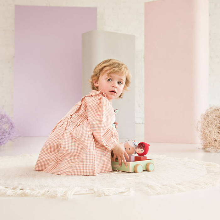 Drewniany wózek multifunkcyjny z sorterem do ciągnięcia Wilk Louis 83470 LILLIPUTIENS