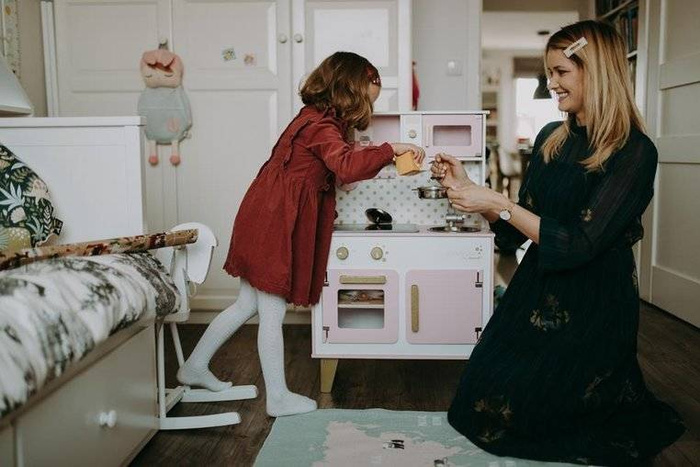 Duża kuchnia drewniana z dźwiękiem i 6 akcesoriami Candy Chic J06554-Janod