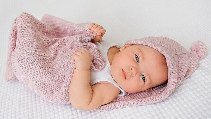 Śpiworek-kocykowy pudrowy róż LL6593-Lullalove, wyprawka dla niemowlaka