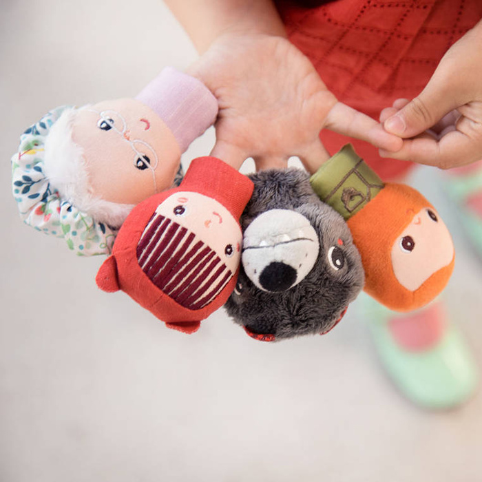 Zestaw 4 pacynek na palec Czerwony Kapturek babcia wilk i gajowy 83405 Lilliputiens