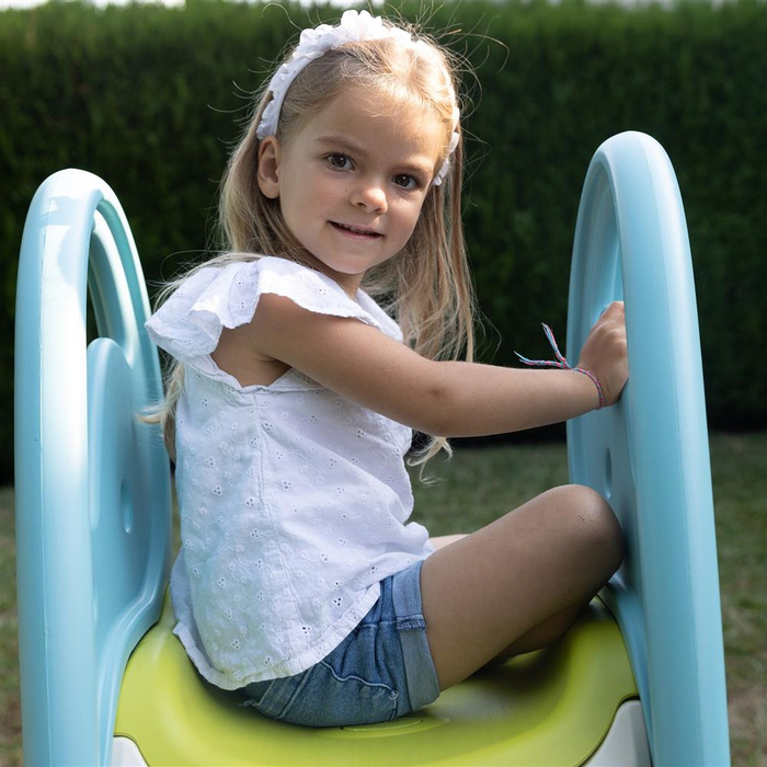 Stabilna Zjeżdżalnia ogrodowa Smoby 820302 Ślizg 230 cm Tor wodny dla dzieci Ślizgawka do aktywnej zabawy