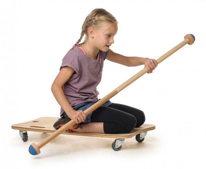 Drewniana deskorolka dla dzieci deska na kółkach Maxi Roller Board 44443 Erzi pojazdy dla dzieci