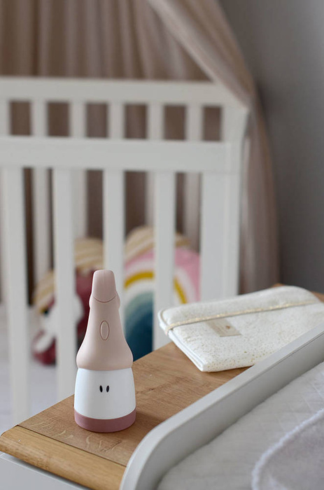 Lampka nocna LED przenośna z latarką Pixie 90h świecenia Pink Beaba 930299