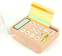 Drewniana kasa dla dzieci z czytnikiem kart 246256 Daisy, zabawa w sklep