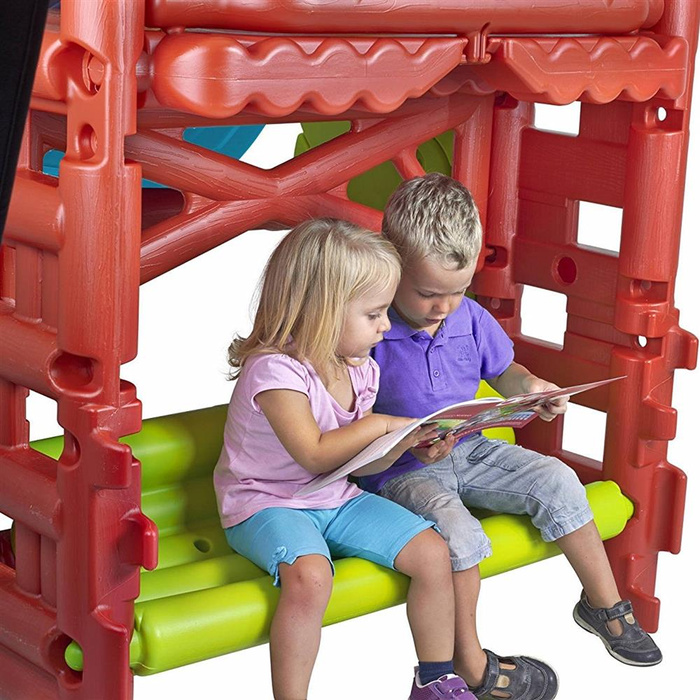 Plac Zabaw FEBER 09590 ze zjeżdżalnią ławeczką i stolikiem dla dzieci do kreatywnej zabawy Wood House