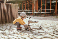 SCOOTANDRIDE Highwaykick 1 Lifestyle 2w1 Jeździk i hulajnoga z zamykanym schowkiem 1-5 lat Brown Lines 96605