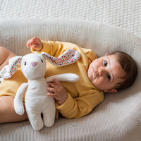 Szumiący śpioszek Felcia Whisbear 45555 przytulanka dla dzieci