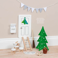 Drzwi Elfa dodatki do domku dla lalek i pokoju dziecka z choinką Goki 60678