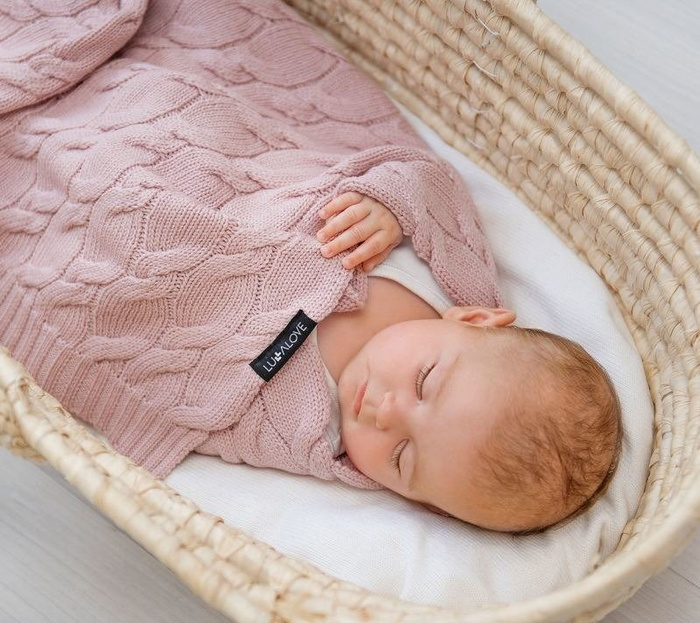 Kocyk z wełny Merino różowy LL6678-Lullalove, wyprawka dla niemowlaka