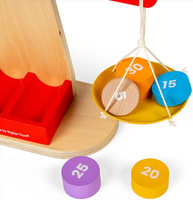 Drewniana waga szalkowa z odważnikami Bigjigs 36033 zabawa w sklep i kuchnię