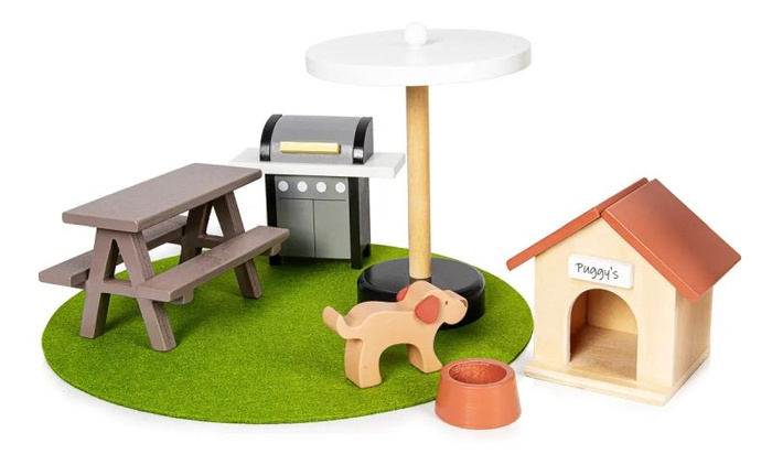 Drewniany domek dla lalek w loftowym stylu z tarasem 246343