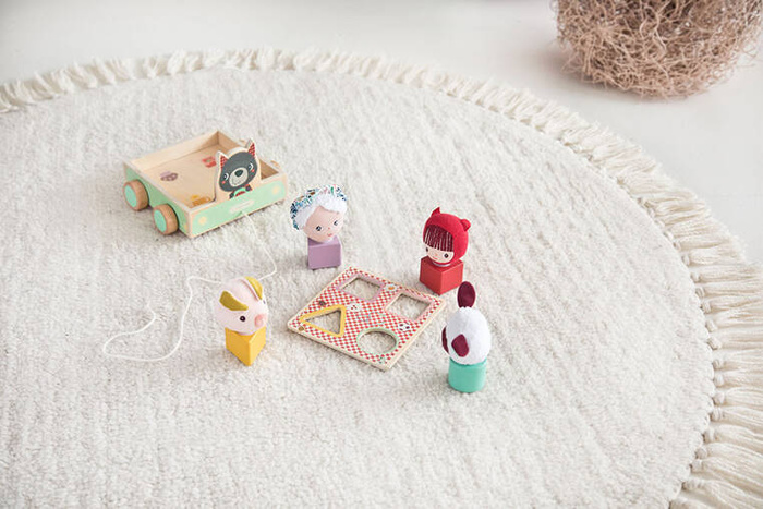 Drewniany wózek multifunkcyjny z sorterem do ciągnięcia Wilk Louis 83470 LILLIPUTIENS