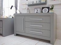 Szara Komoda 3 szufladowa + 1 drzwi Pinio Calmo