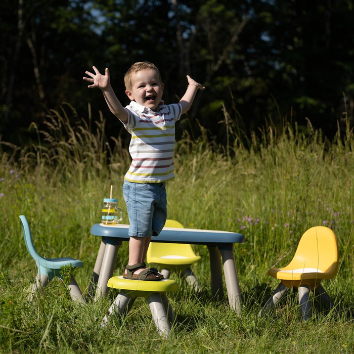 Stabilny Stolik dla dzieci Smoby 880407 ogrodowy niebieski do kreatywnych aktywności