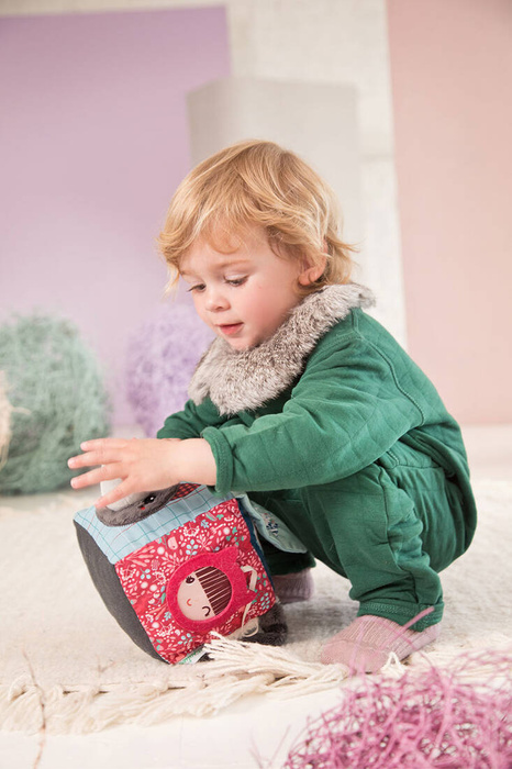 Dźwiękowa kostka aktywizująca wielofunkcyjna miękka Wilk Louis 83464 Lilliputiens