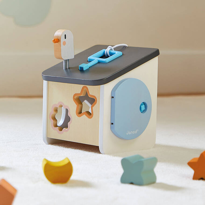 Drewniany sorter z 8 klockami Domek dla ptaszków Sweet Cocoon 18 m +, Janod