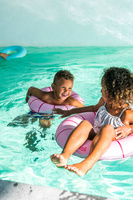 Kółko do pływania małe Ø 40 cm Cherry Red QUUT 173304