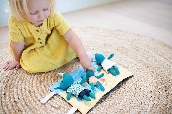 Przytulanki dla dzieci Rodzina Nosorożców z rozkładaną matą Nosorożec Marius Lilliputiens 83245