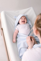 Okrycie kąpielowe Szarość LL3233-Lullalove, wyprawka dla niemowlaka