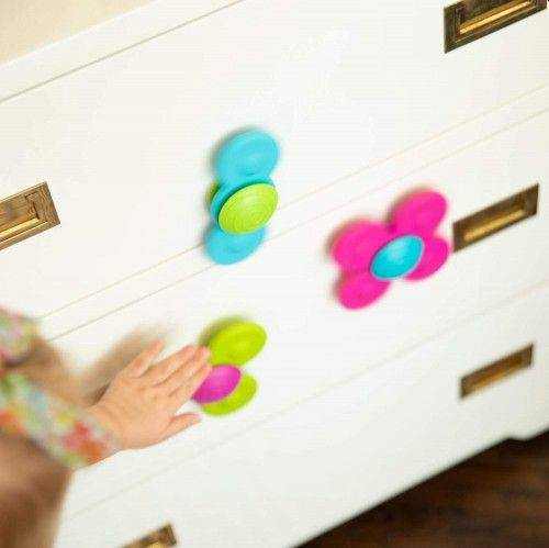 Wirujące spinnery Whirly Squigz na przyssawki FA210-1 Fat Brain Toy, zabawki dla niemowląt
