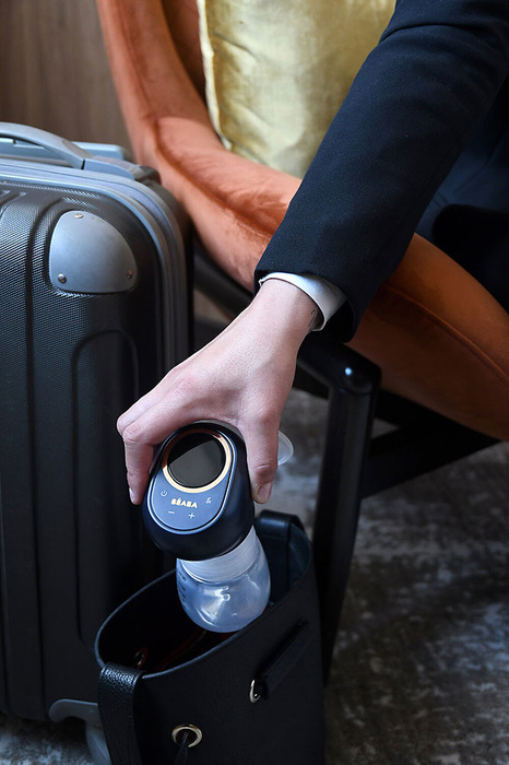 Laktator elektryczny pojedynczy 180 ml Night Blue Beaba 911737