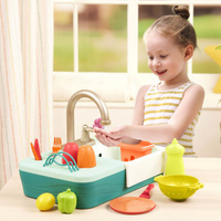 Zlew z działającym kranem i akcesoriami dla dzieci Splash-n-Scrub Sink B.Toys BX2070 zabawa w kuchnię